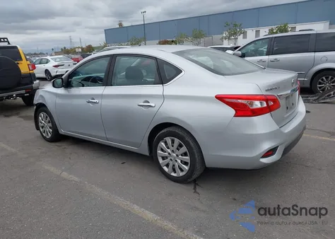 2018 Nissan Sentra S z USA, uszkodzony, nr VIN 3N1AB7AP8JY243696